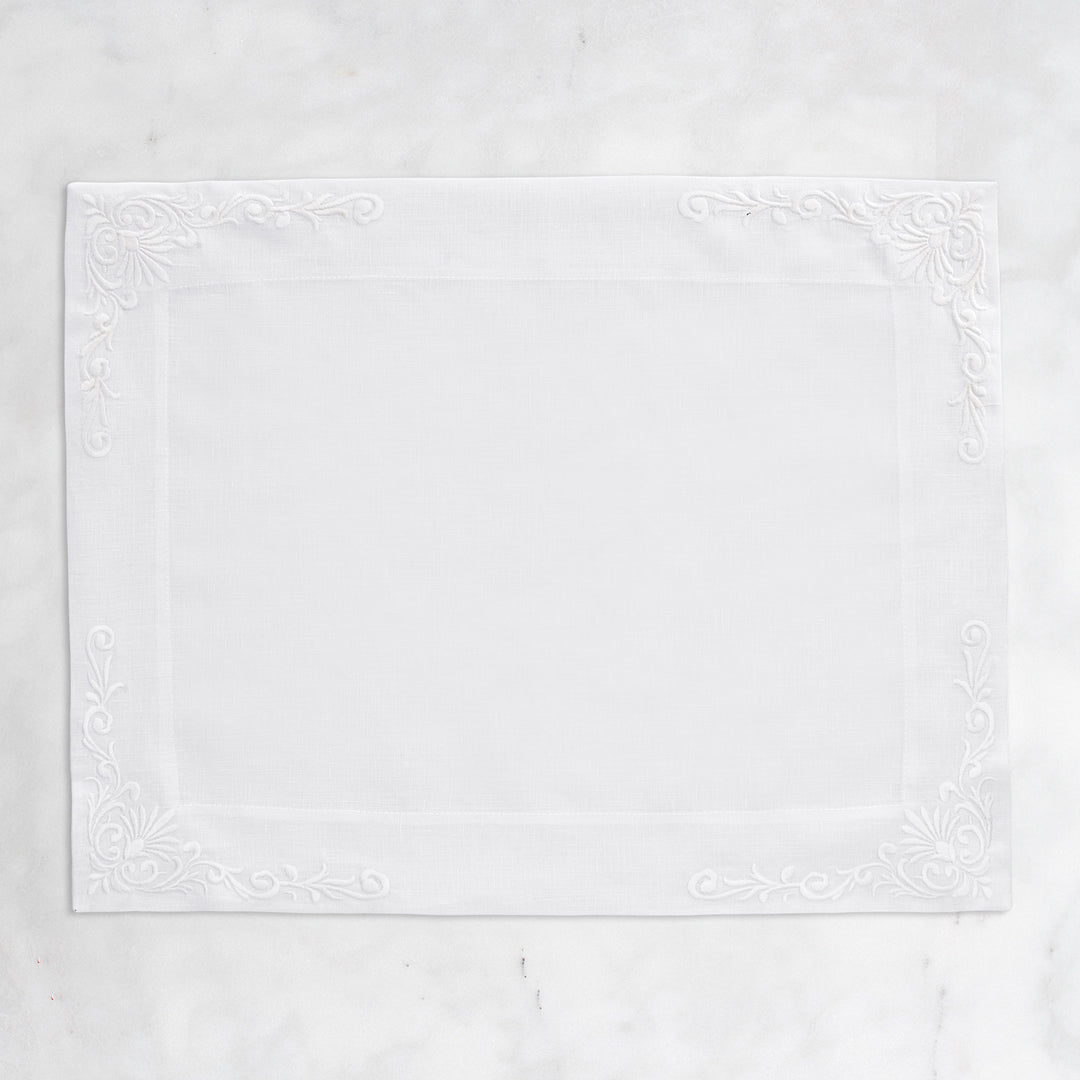 İznik Tile Flower Embroidered Placemat - White