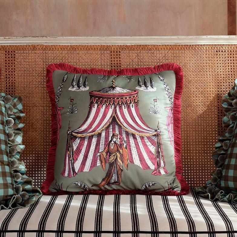 Seferî Velvet Decorative Cushion - Green